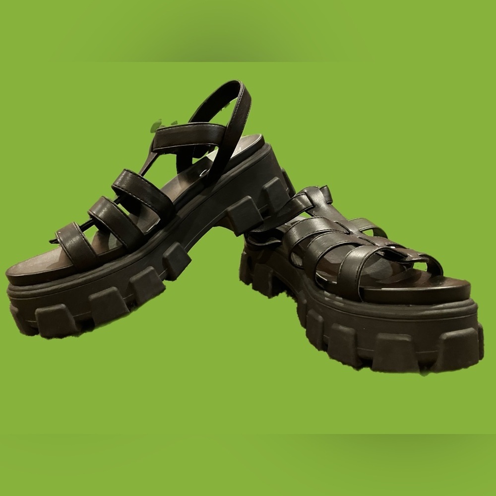 Circus by Sam Edelman Gilla Lug Sole Platform Sandals - Women’s Size 9 (Black)​